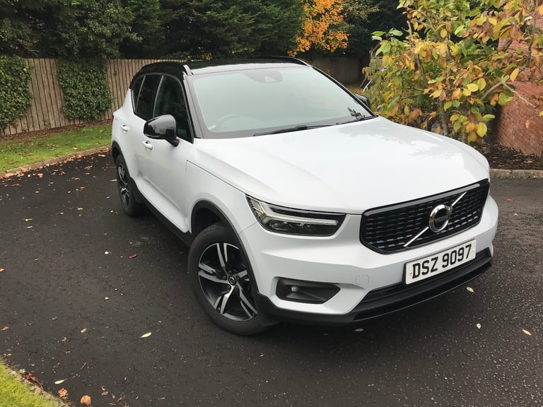 image for Volvo, XC40, Estate, 2020, Manual, 1477 (cc), 5 doors R Design