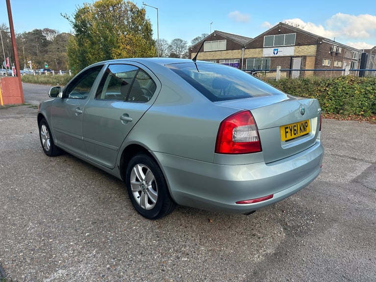 Skoda, OCTAVIA, Hatchback, 2011, Manual, 1598 (cc), 5 doors