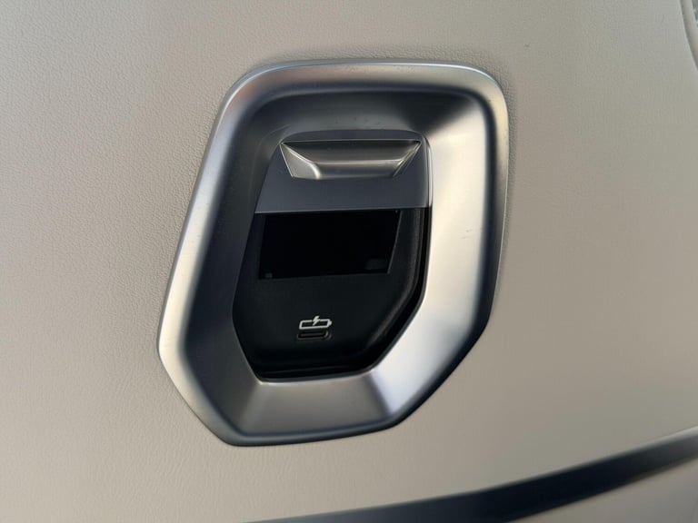 2025 BMW 7 Series 3.0 750e 22.1kWh Excellence Saloon 4dr Petrol Plug-in Hybrid Auto xDrive Eu SAL...