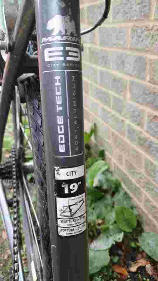 Lightweight Aluminium Marin San Rafael Hybrid bike in good condition with suspensions