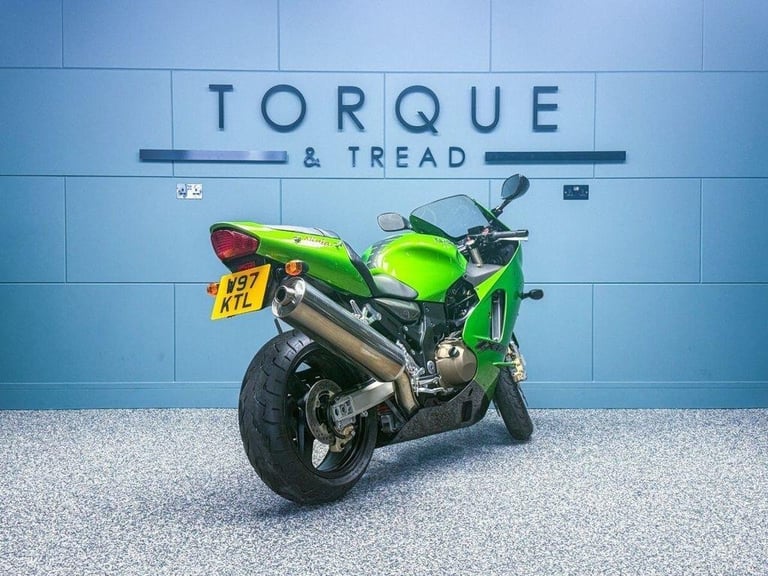 2000 W KAWASAKI ZX-12R NINJA 1199CC - 4820 MILES - ONE OWNER - COLLECTOR BIKE