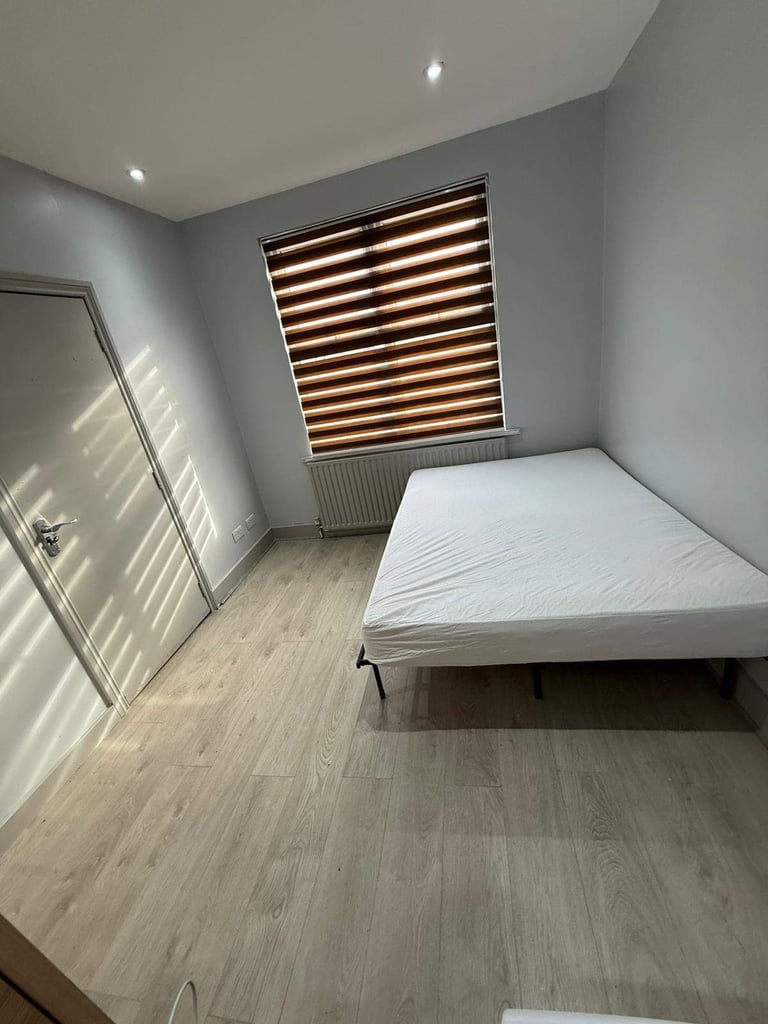 image for DOUBLE ROOM AVAILABLE NOW Farningham Road, N17  –8 minutes from station