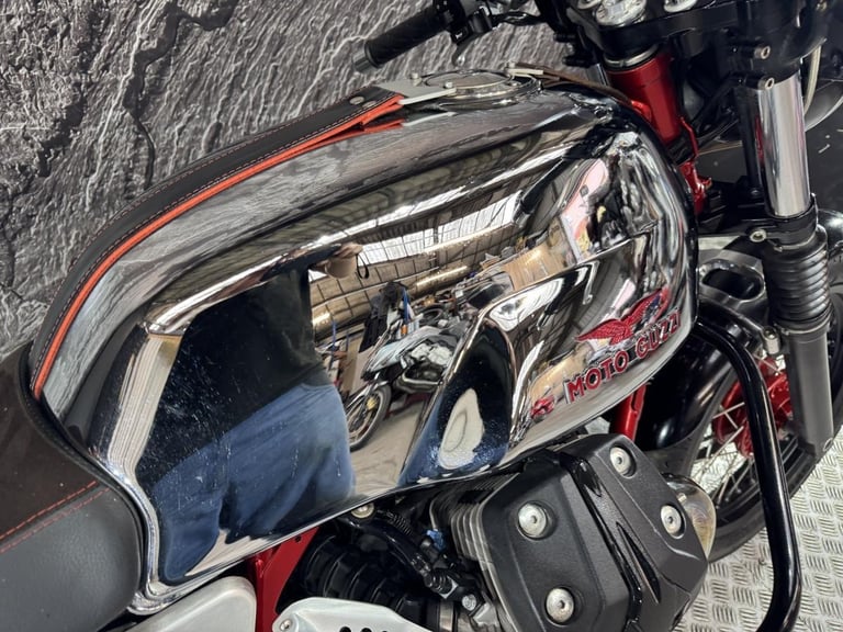 MOTO GUZZI V7 RACER 2013