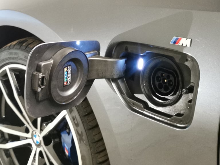 2020 BMW 3 Series 2.0 330e 12kWh M Sport Saloon 4dr Petrol Plug-in Hybrid Auto Euro 6 (s/s) ( Sal...