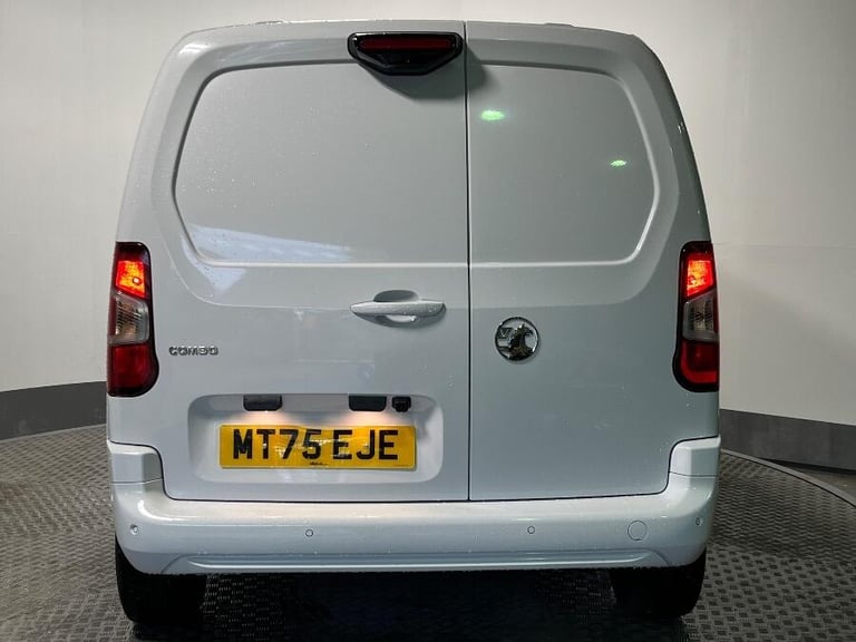 2025 Vauxhall Combo 1.5 Turbo D 2300 Pro Panel Van 5dr Diesel Manual Swb Euro 6 (s/s) (100 Ps) PA...
