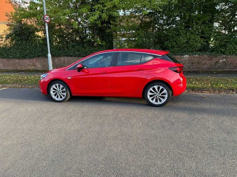 Vauxhall Astra Design 1.6 CDTi BlueInj Euro 6 with 8 Months MOT&FSH&Apple Car Play&Android&ULEZ Free