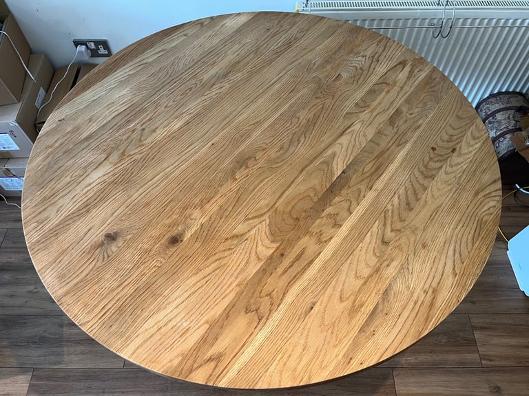 John Lewis Calia Round Oak Dining Table - Great Condtion