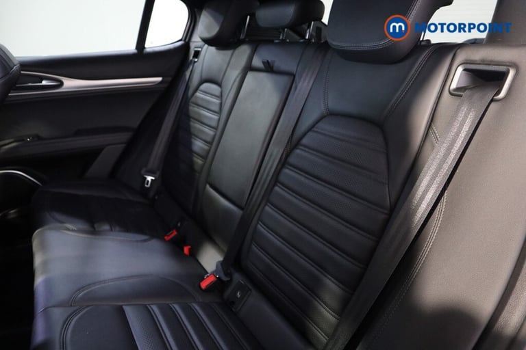 2020 Alfa Romeo Stelvio 2.2 D 210 Veloce 5dr Auto ESTATE DIESEL Automatic