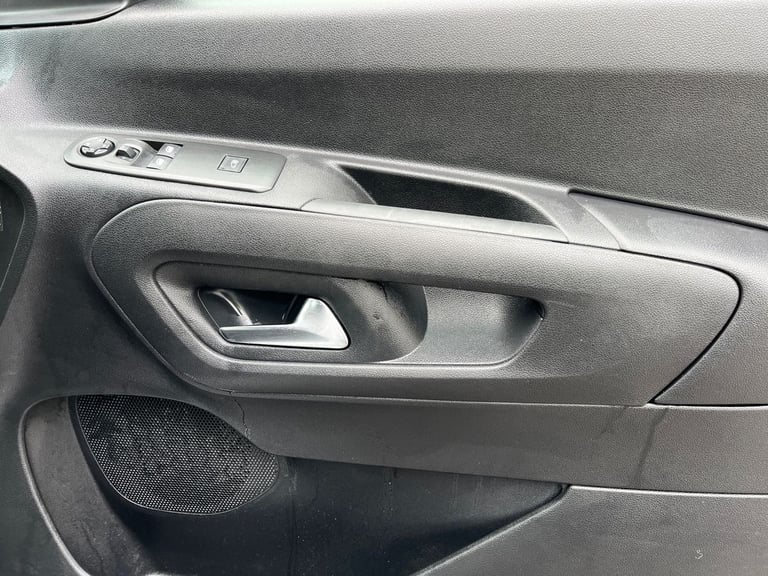  Peugeot Partner 1.5 Bluehdi 1000 Professional Standard Panel Van 5dr Diesel