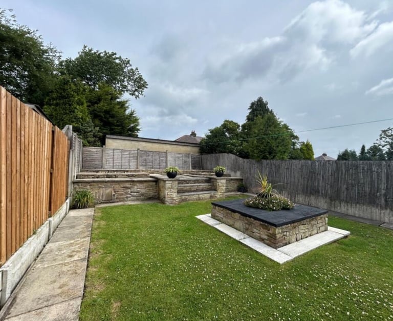 3/4 bedroom Semi - detached house to rent 