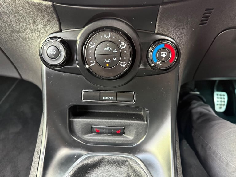 FORD FIESTA 1.6 T EcoBoost ST-2 2014