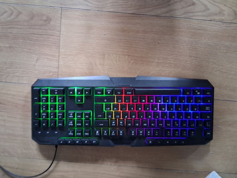 Lenovo 60hz monitor/LED full mechanical keyboard & mi e | in Pilgrims ...