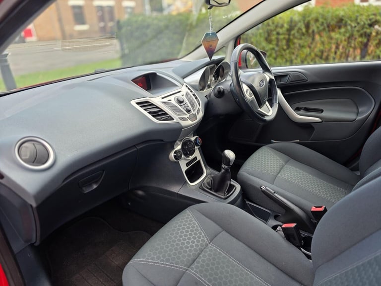 2011 Ford Fiesta 1.4 Zetec 5dr HATCHBACK PETROL Manual