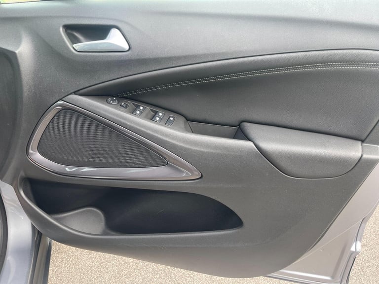 2021 Vauxhall Crossland 1.2 Turbo Elite Nav Auto Euro 6 (s/s) 5dr HATCHBACK Petrol Automatic