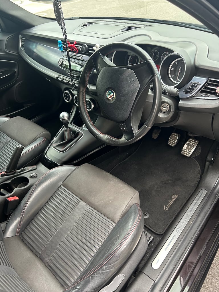 Alfa Romeo, GIULIETTA, Hatchback, 2012, Manual, 1956 (cc), 5 doors