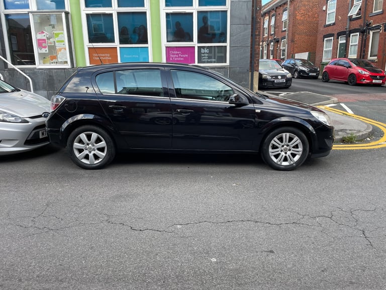 Vauxhall, ASTRA, ELITE AUTOMTIC 2009 11 months mot