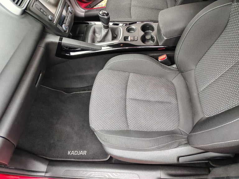 Renault, KADJAR, Hatchback, 2017, Manual, 1461 (cc), 5 doors