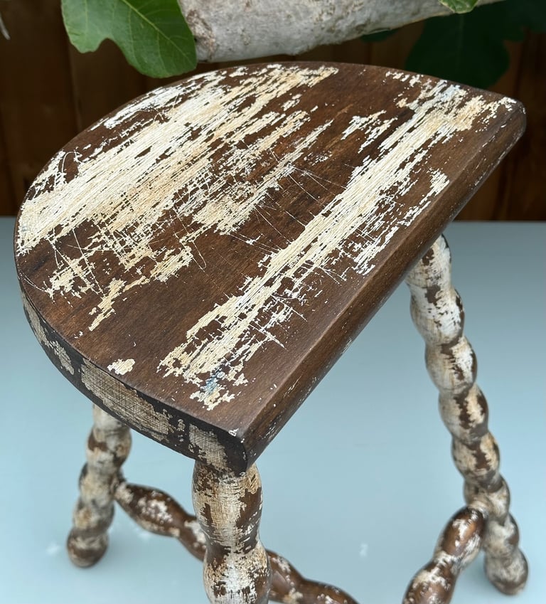 VINTAGE FRENCH BOBBIN LEG STOOL, DEMI LUNE TRIPOD PLANT STAND SIDE TABLE - H46cm - WILL POST!