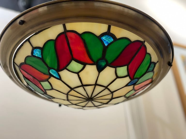Tiffany style lampshade