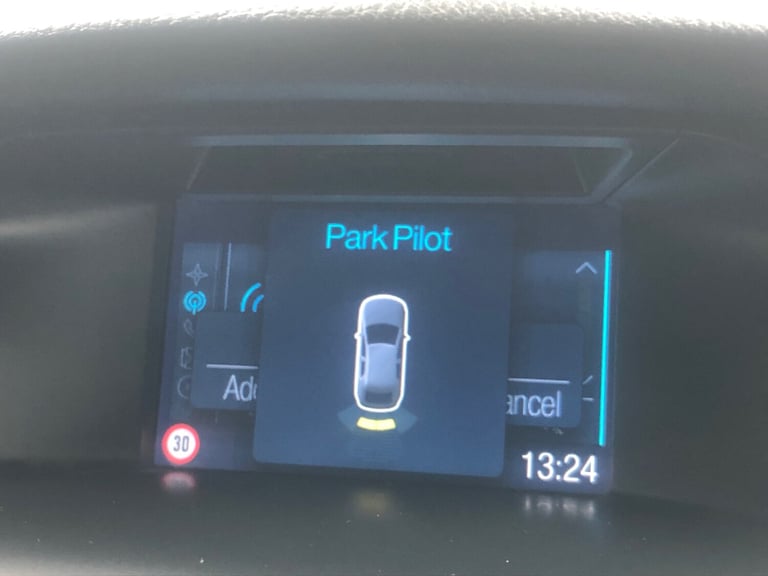 2014 Ford Focus 1.6 TDCi 115 Zetec Navigator 5dr ESTATE Diesel Manual