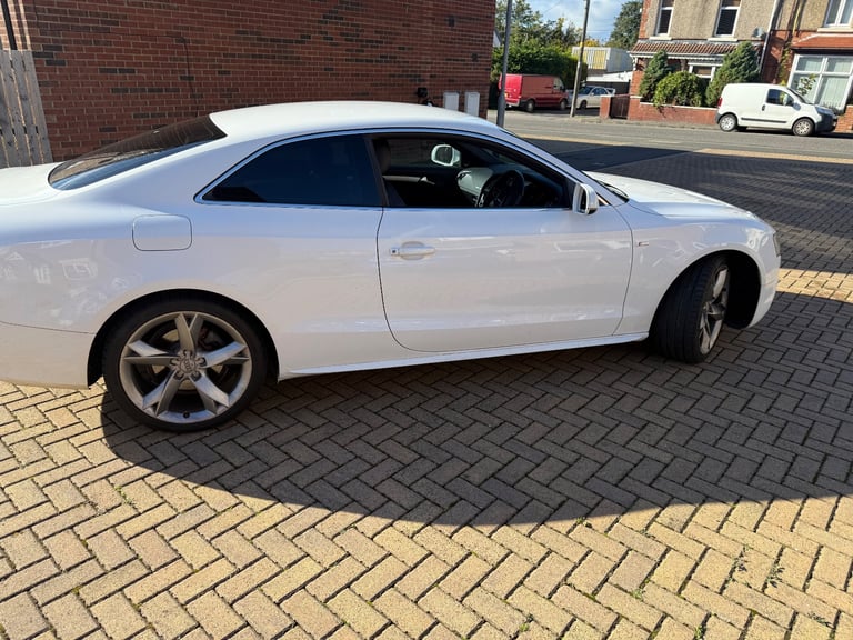 Audi, A5, Coupe, 2010, Manual, 1968 (cc), 2 doors