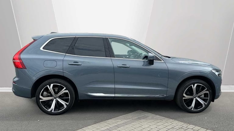 2024 Volvo XC60 2.0 T8 [455] RC PHEV Ultimate Dark 5dr AWD Gtron ESTATE PETROL/ELECTRIC Automatic
