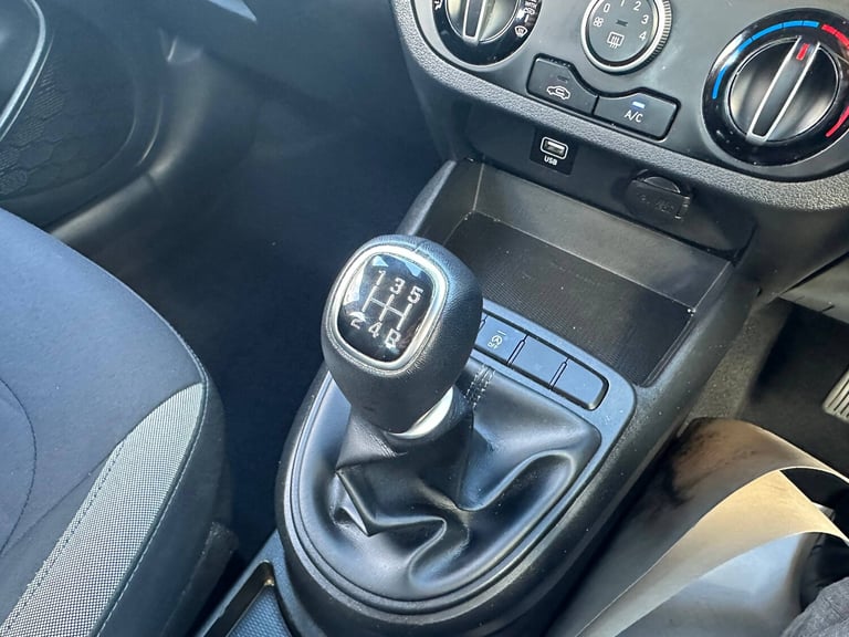 2022 Hyundai i10 1.0 MPi SE Connect 65ps 5dr Hatchback PETROL Manual