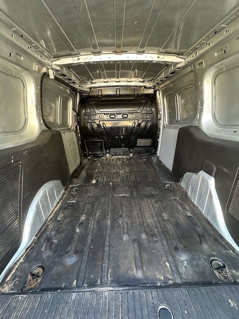 2014 Ford Transit Connect Trend LWB A/C FSH Cam belt done April MOT