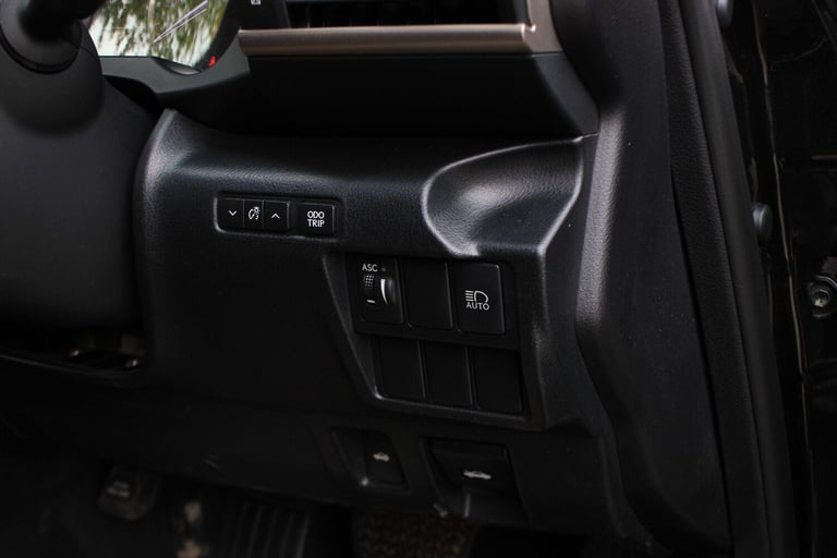 2018 Lexus IS 2.5 300h Sport E-CVT Euro 6 (s/s) 4dr SALOON Petrol/Electric Hybrid Automatic