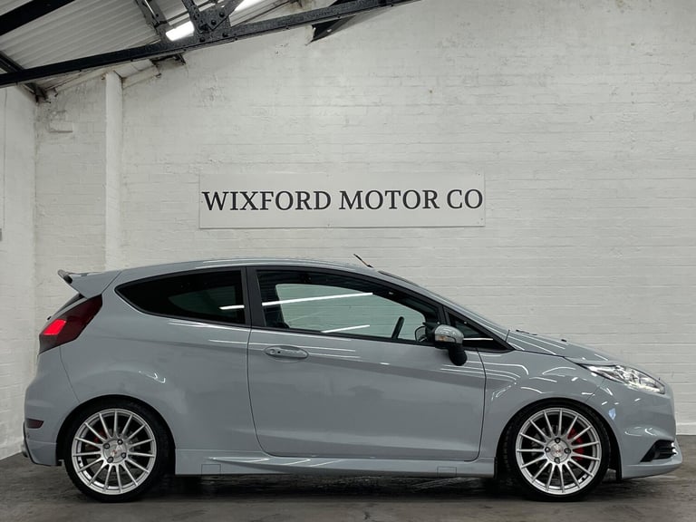 2016 Ford Fiesta 1.6T EcoBoost ST-200 Euro 6 3dr HATCHBACK Petrol Manual