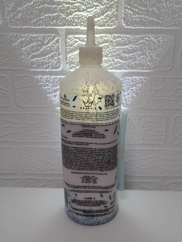 Peaty's Holeshot Biofibre Tubeless Bicycle Sealant 1 Litre (800ml left) / FREE LOCAL DELIVERY