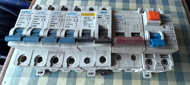 A selection of electrical materials for £100