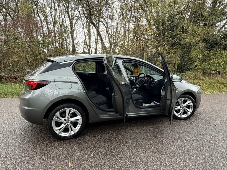 VAUXHALL ASTRA 1.4 i Turbo SRi 2017