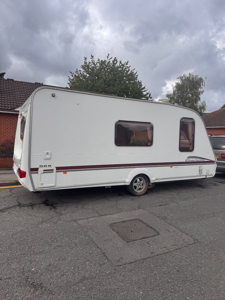 Swift Charisma 2005 4 berth 