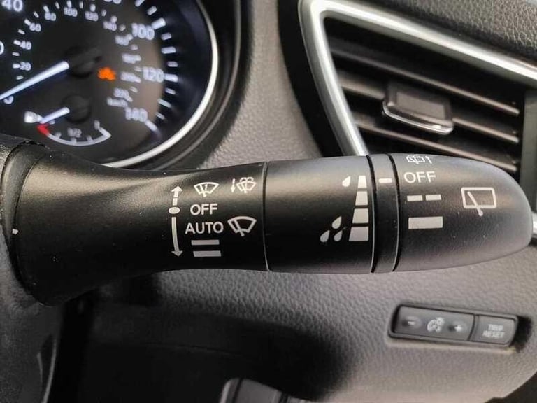 2021 Nissan Qashqai 1.3 DIG-T N-Connecta SUV 5dr HATCHBACK Petrol Manual