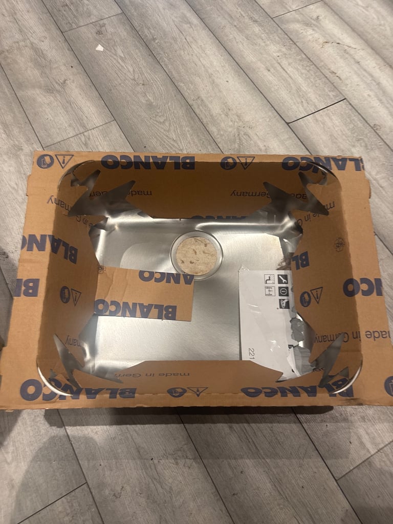 Stainless steel sink