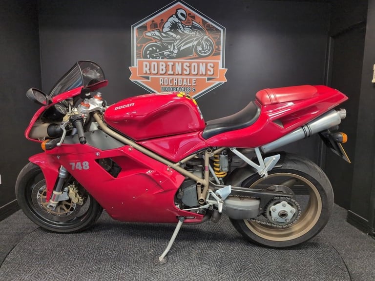 2000 W REG DUCATI 748 B IN RED, GREAT LOOKING CLASSIC