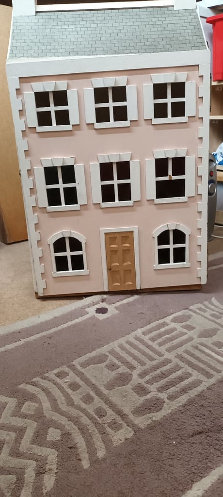 Lovely Dolls house..