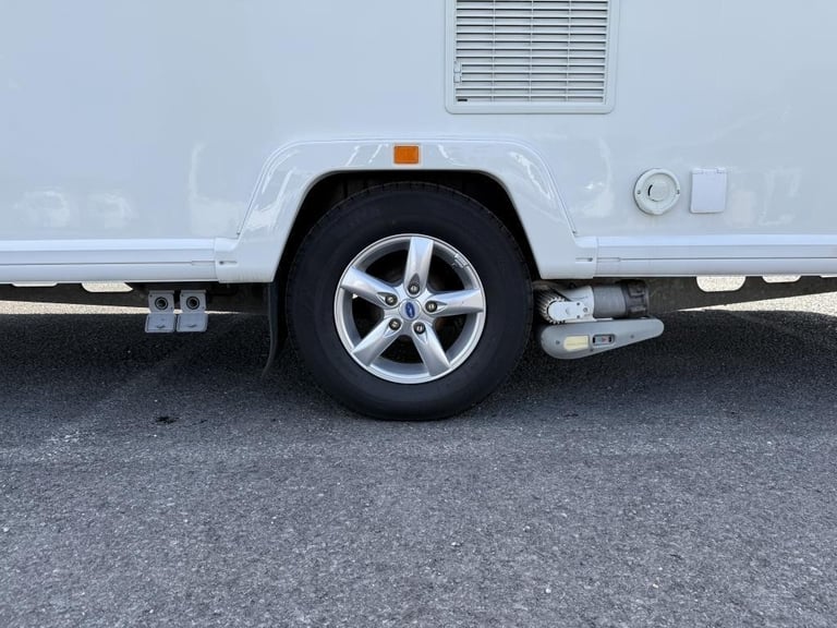 2018 BAILEY UNICORN SEVILLE 2 BERTH TOURING CARAVAN