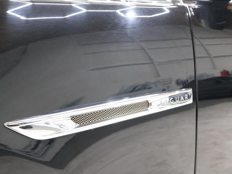 2010 Jaguar XJ 3.0d V6 Portfolio 4dr Auto SALOON DIESEL Automatic