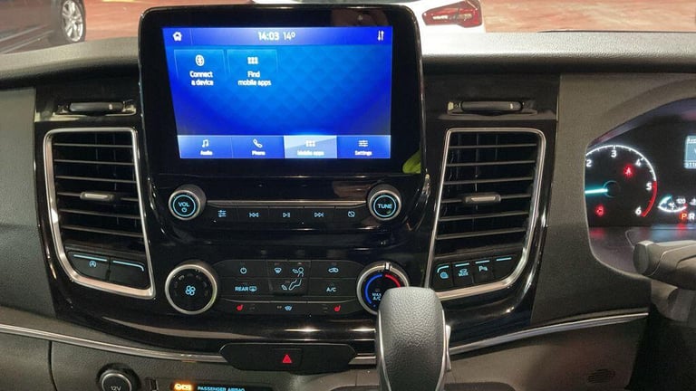 2020 Ford Tourneo Custom 2.0 320 EcoBlue Titanium Auto L2 Euro 6 (s/s) 5dr MPV Diesel Automatic