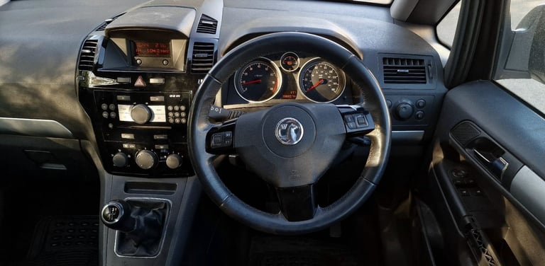 Ford, KUGA, Estate, 2010, Manual, 1997 (cc),5 doors - Image 15