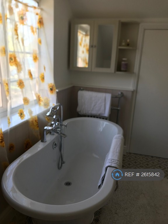 Studio flat in Heddington, Calne, SN11 (#2615842)