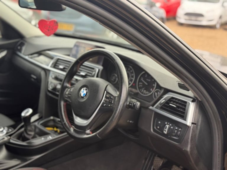 2015 BMW 3 Series 2.0 320d Sport Touring Euro 6 (s/s) 5dr Estate Diesel Manual