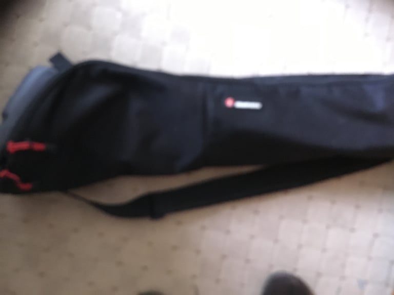 Manfrotto ART 055 professional tripod and carry bag
