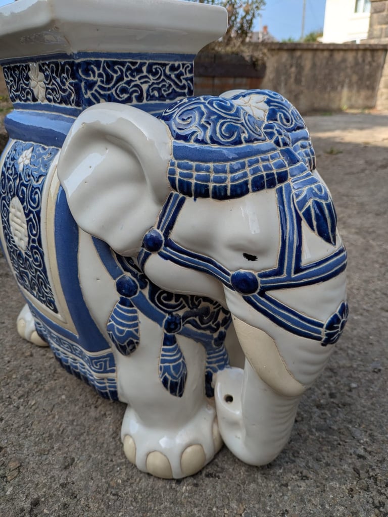 Vintage Blue & White Ceramic Decorative Elephant Plant Pot Stand