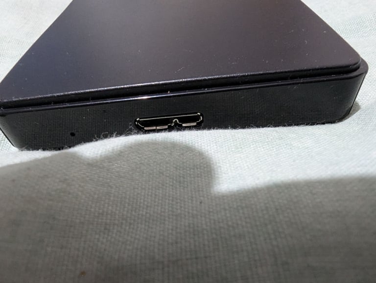 2.5 inch USB 3.0 500GB EXTERNAL HARD DRIVE EXTERNAL HDD + LEAD IN FULL WORKING ORDER.