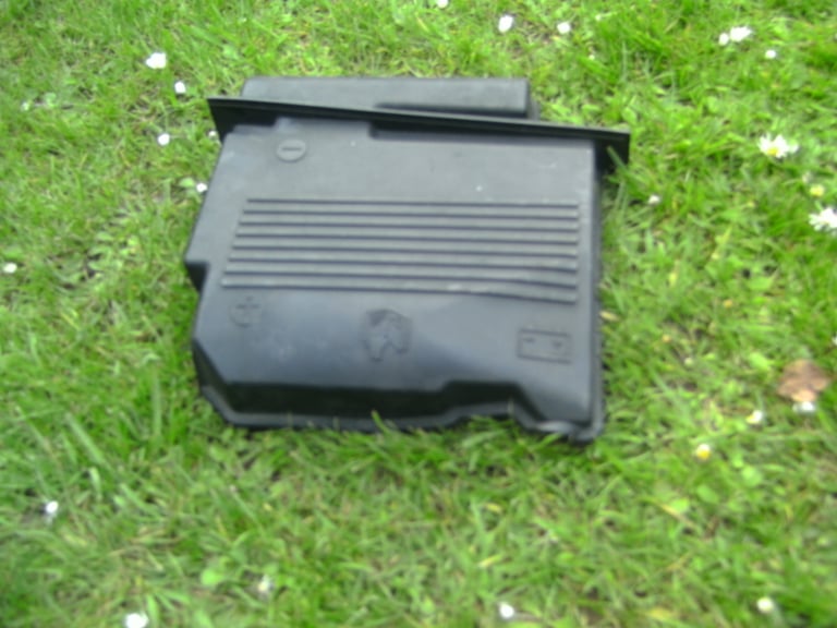 BMW MINI BATTERY COVER , EXCELLENT CONDITION , JUST £5