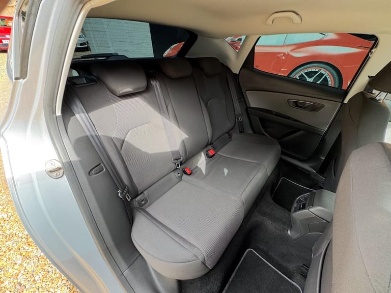 2018 SEAT Leon 1.2 TSI SE Dynamic Technology Euro 6 (s/s) 5dr HATCHBACK Petrol Manual