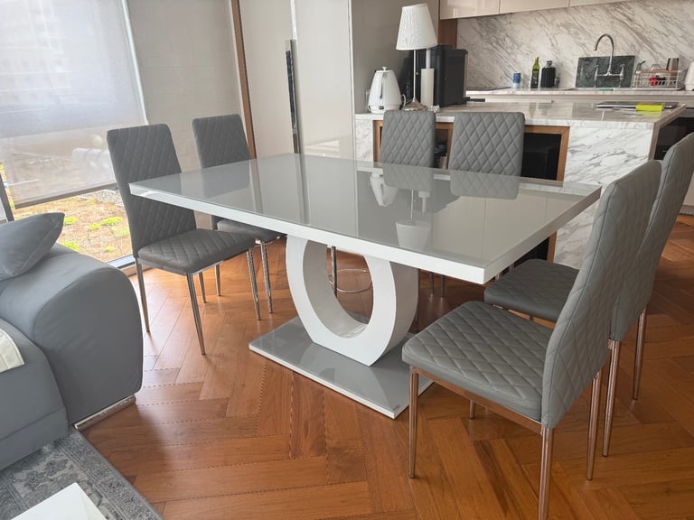 🍽️ Modern Glass Dining Table + 6 Grey Chairs – Brand New Condition, Must sell